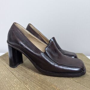 Vintage Brown Leather Loafers – Made in Italy – Size 38 (US 7.5) – 3” Block Heel